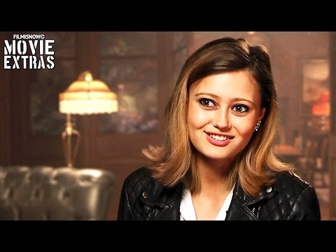 Miss Peregrine's Home For Peculiar Children | On-set visit with Ella Purnell 'Emma'