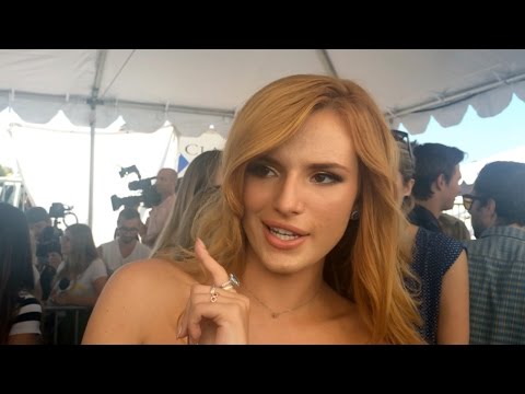 Bella Thorne talks Zendaya's style - Teen Choice Awards 2014