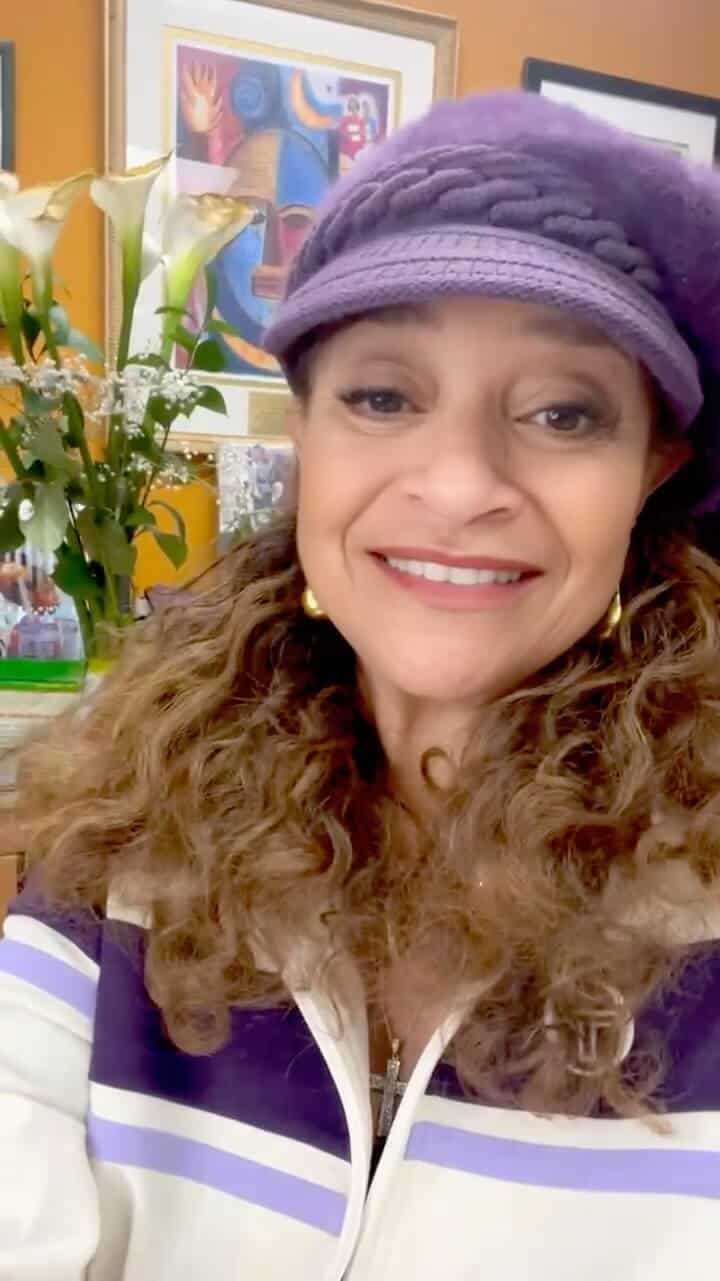 Debbie Allen - Selfie