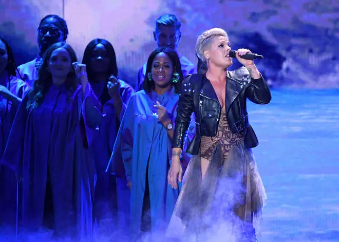 5 Amazing Live Performers - We Would Walk 500 Miles For These Artists 4 Pnk