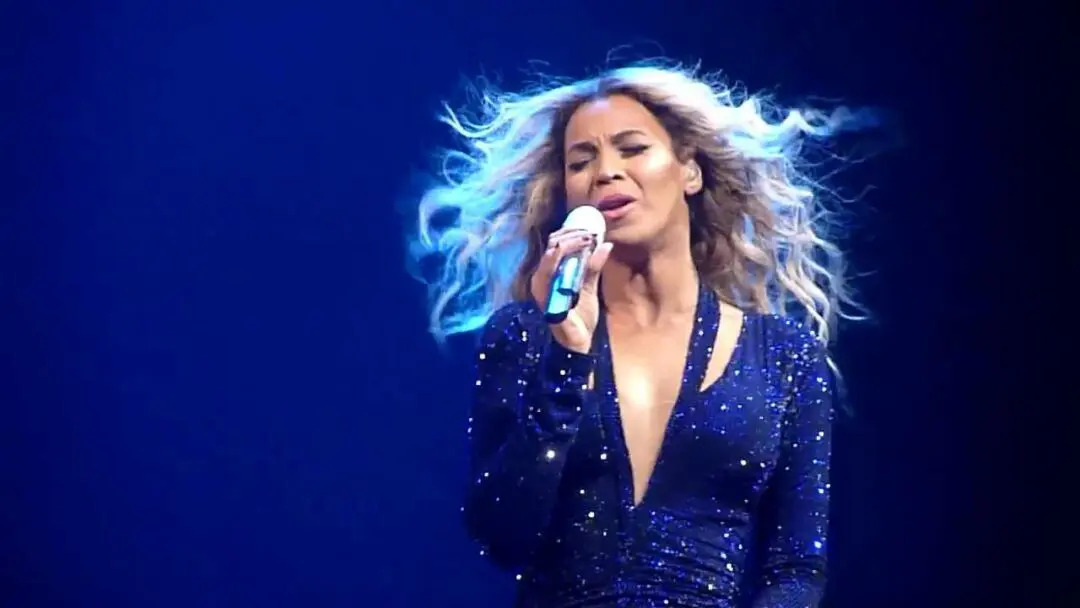 5 Amazing Live Performers - We Would Walk 500 Miles For These Artists 2 Beyonce