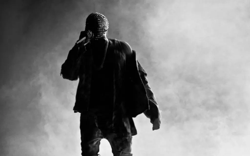 5 Amazing Live Performers - We Would Walk 500 Miles For These Artists 6 Kanye