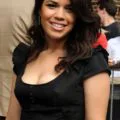 america-ferrera-height-weight-age-bra-size-body-stats-affairs-boy-friends-3