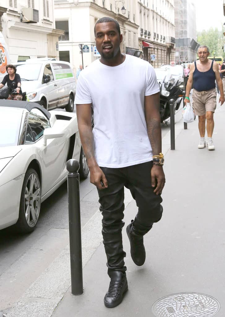 Kanye West Height Weight Age Affairs Girlfriend Body Stats ...