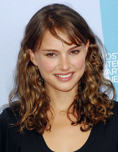 natalie-portman-height-weight-age-bra-size-affairs-body-stats-bollywoodfox-2