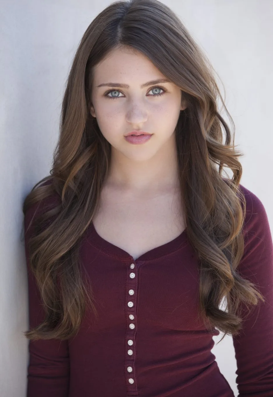 ryan-newman-height-weight-age-bra-size-affairs-boy-friends-body-stats-details-3