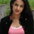 sonal-chauhan-height-weight-age-bra-size-affairs-body-stats-bollywoodfox-2