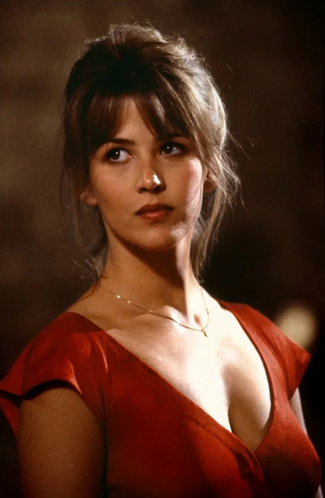 sophie-marceau-height-weight-age-bra-size-body-stats-affairs-boy-friends-details-3