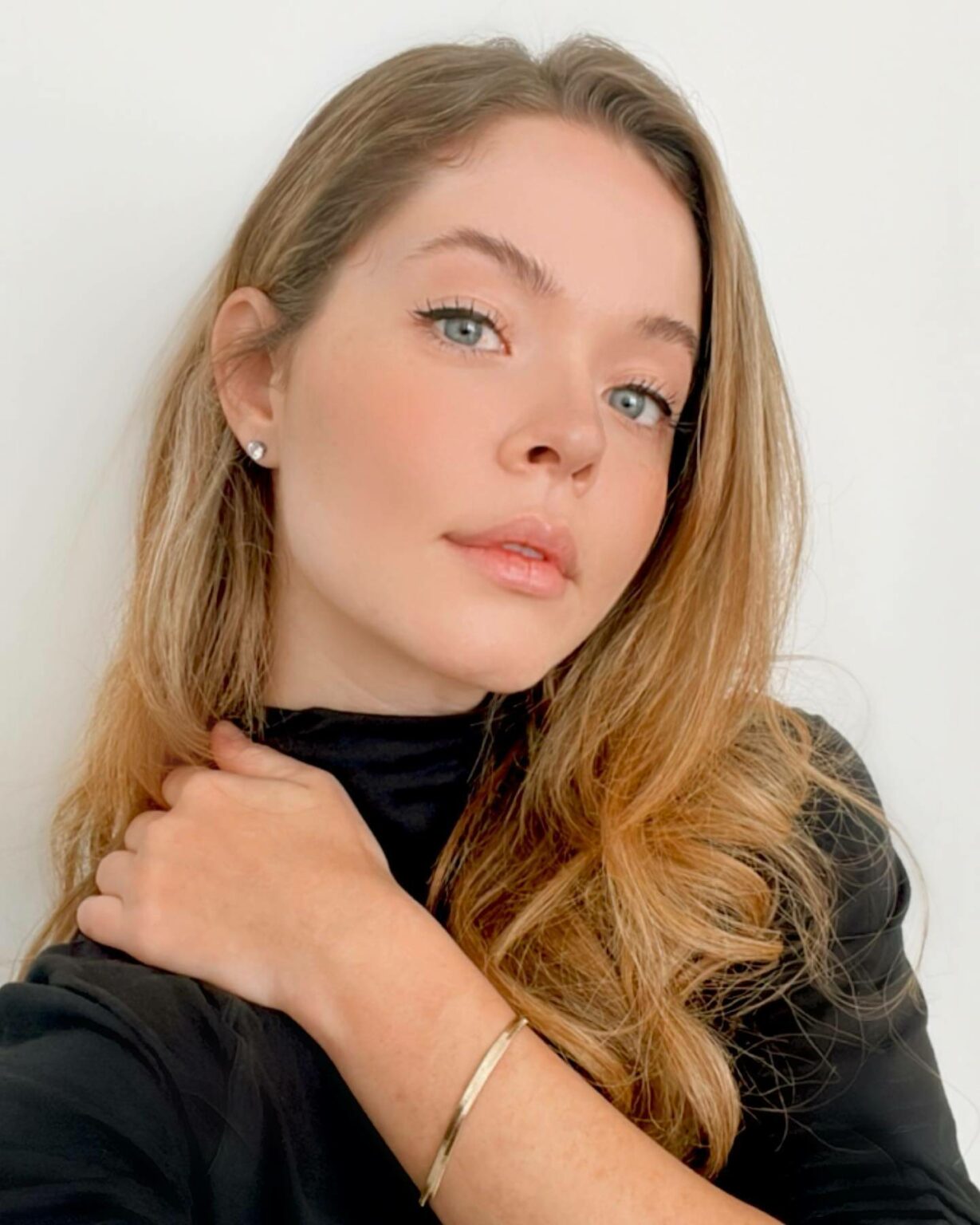 Sasha Pieterse: Age, Net Worth, And Husband Revealed