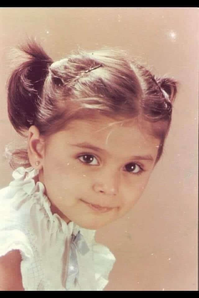 Aarti Chhabria - Early Life And Upbringing