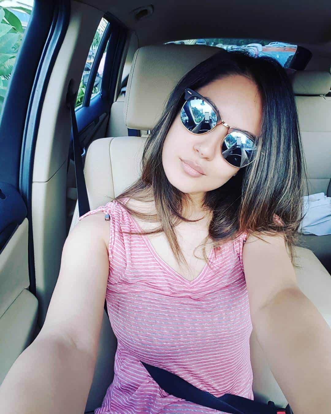 Pooja Bose - Assets And Finances