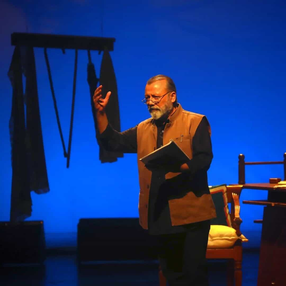 Pankaj Kapoor : Net Worth, Height, Weight, Age, Affairs, Wiki, Facts and Figures 2 Pankaj Kapoor - Rise To Stardom