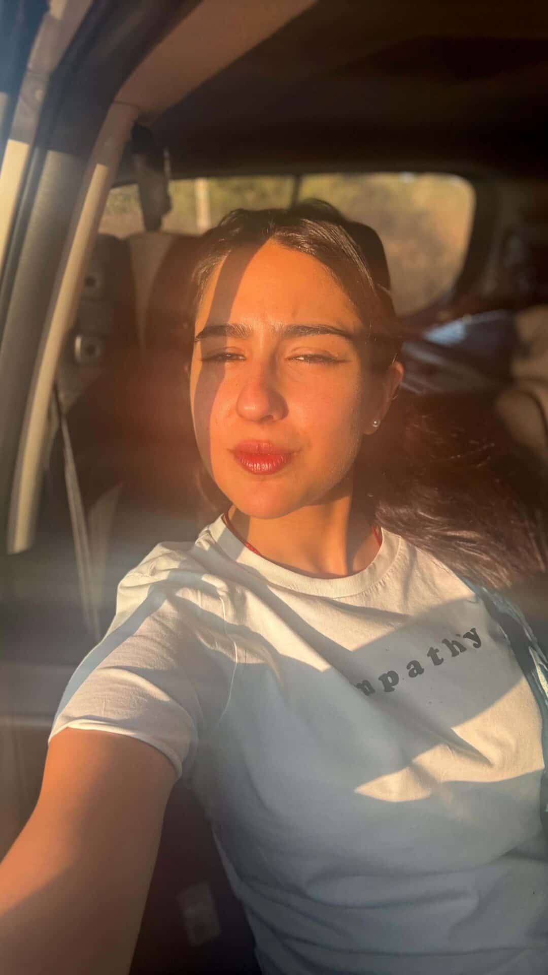 Sara Ali Khan - Selfie