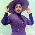 Rakhee Gulzar - Ealry Life And Upbrigning