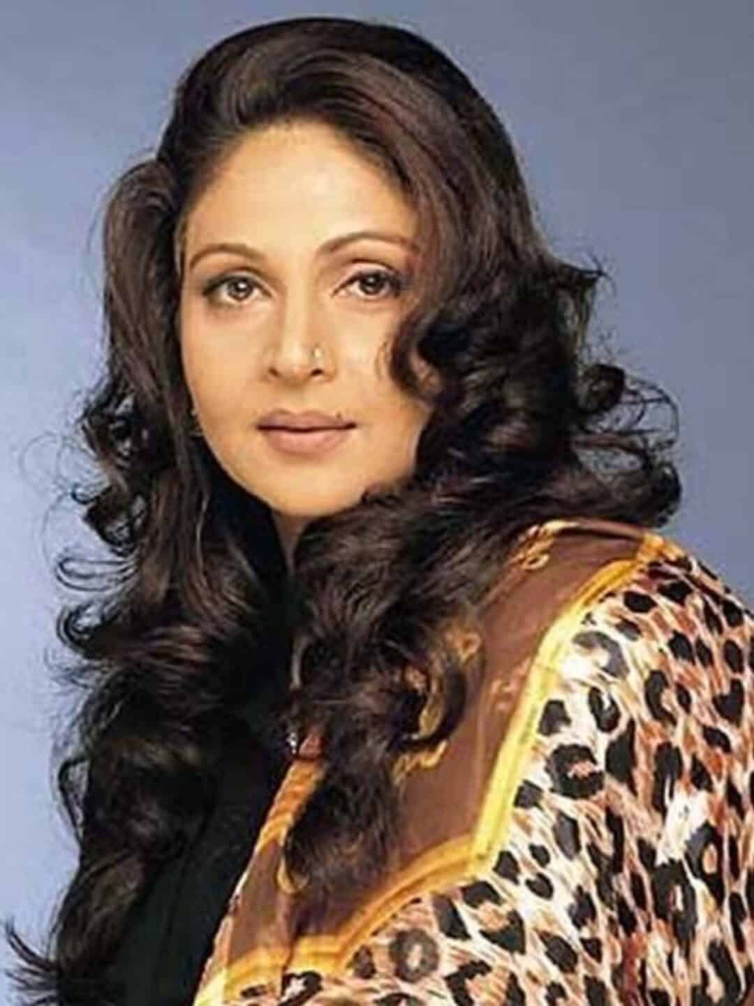 Rati Agnihotri - Selfie
