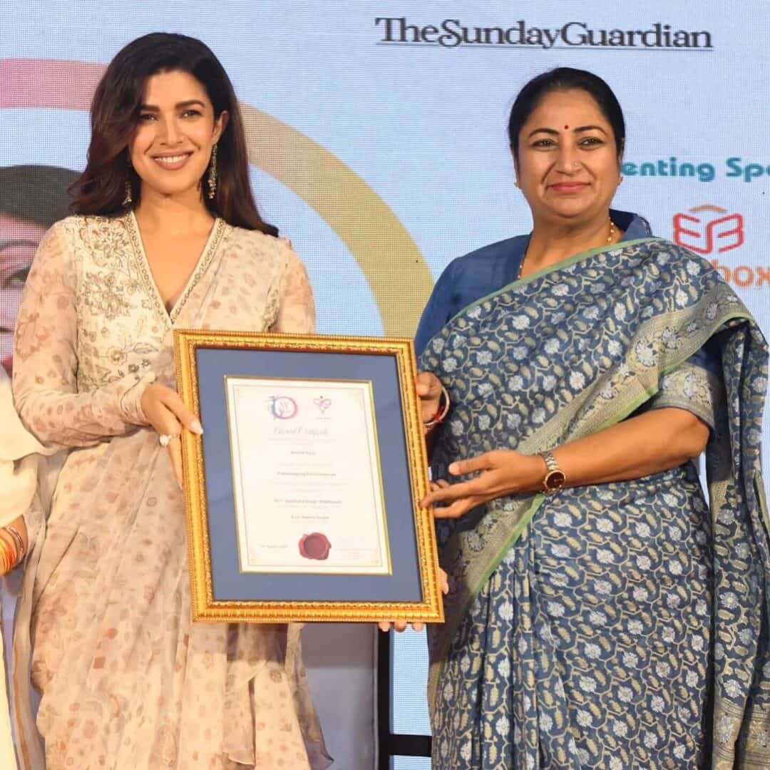 Nimrat Kaur : Net Worth, Height, Weight, Age, Affairs, Wiki, Facts and Figures 5 Nimrat Kaur - Career , Award