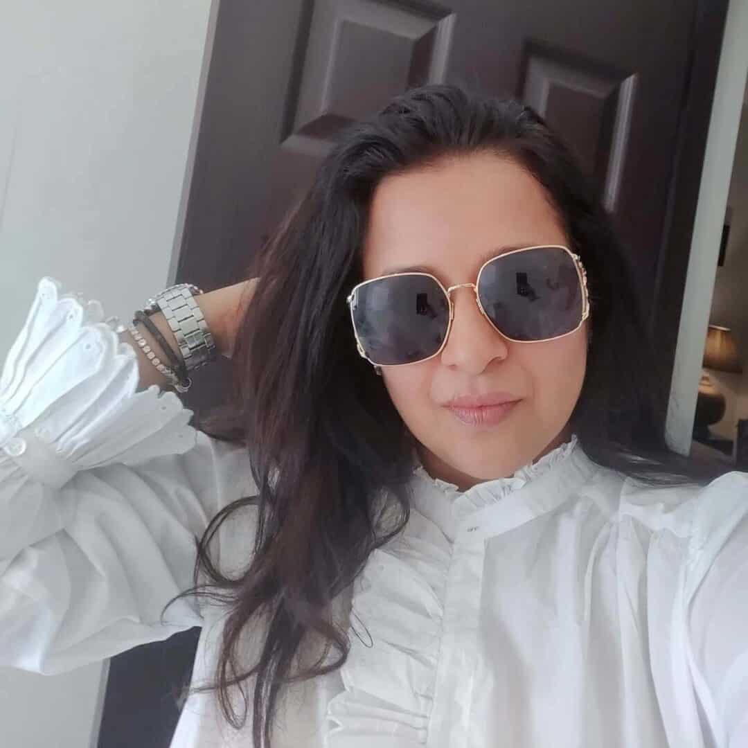 Reema Sen : Net Worth, Height, Weight, Age, Affairs, Wiki, Facts and Figures 3 Reema Sen - Selfie