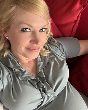 Adrienne Frantz Selfie