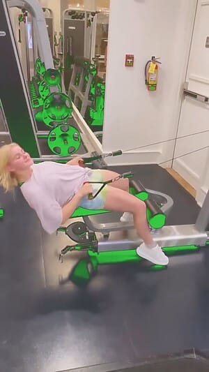 Ariel Winter Image Physical