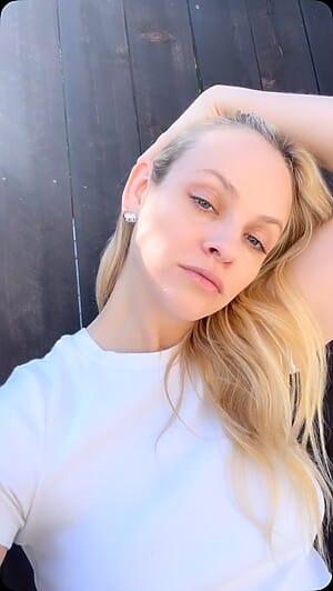 Ginta Lapiņa Selfie