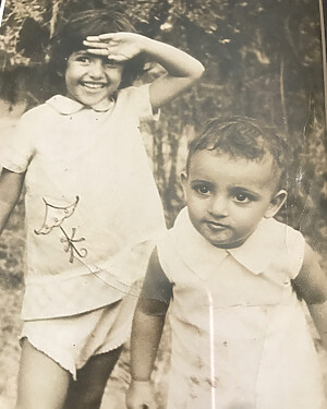 Manisha Koirala Early Life And Upbringing