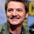 Pedro Pascal - Selfie