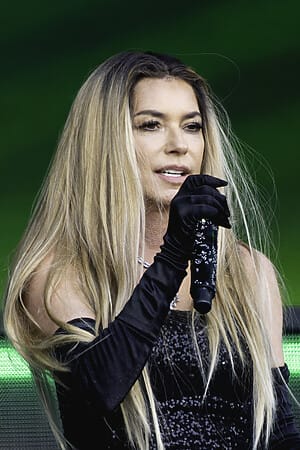 Shania Twain Featured Image