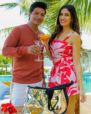 Sonnalli Seygall Family And Relationships
