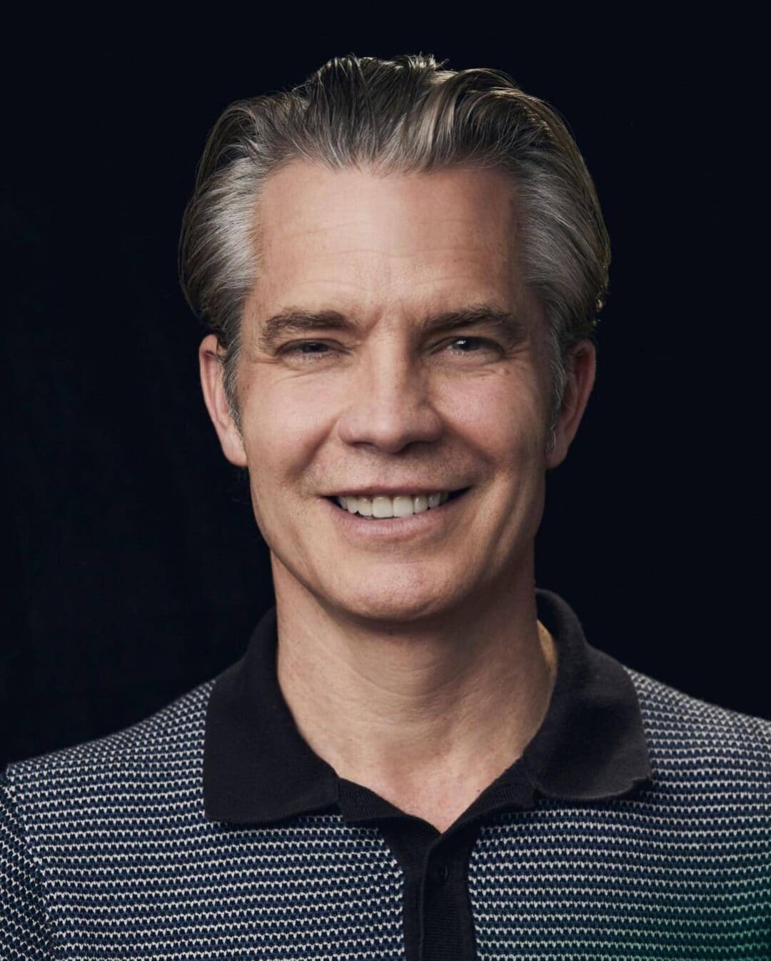 Timothy Olyphant : Net Worth, Height, Weight, Age, Affairs, Wiki, Facts and Figures 3 Timothy Olyphant - Selfie