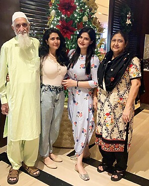 Zarine Khan Family And Relationships