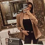 Aamna Sharif Selfie Image