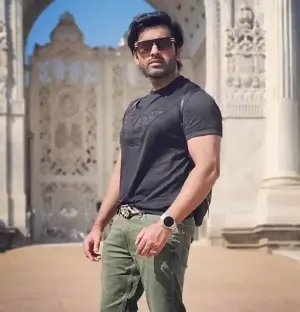 Ankush Hazra Physical Appearance