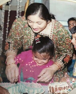 Anushka Sharma Early Life And Upbringing