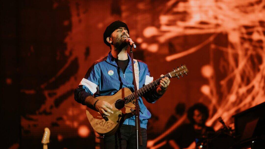 Arijit Singh : Net Worth, Height, Weight, Age, Affairs, Wiki, Facts and Figures 6 Arijit Singh - Interesting