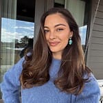 Demi Leigh Nel Peters Selfie