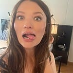 Emily Browning Selfie