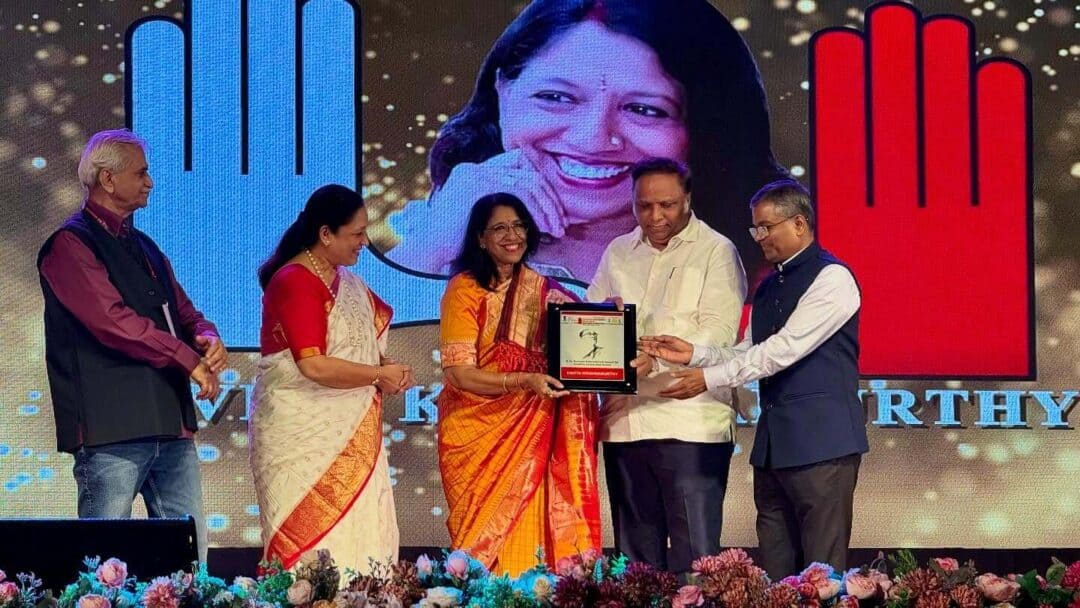 Kavita Krishnamurthy : Net Worth, Height, Weight, Age, Affairs, Wiki, Facts and Figures 6 Kavita Krishnamurthy - Career, Awards