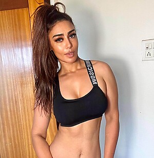Mahek Chahal Physical Appearance