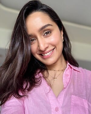 Shraddha Kapoor Selfie