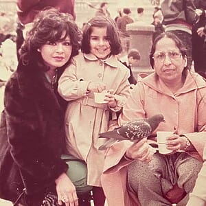 Sophie Choudry Early Life And Upbringing
