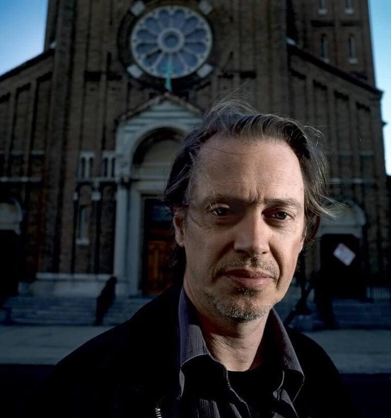 Steve Buscemi - Selfie