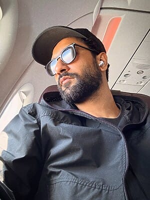 Vicky Kaushal Selfie