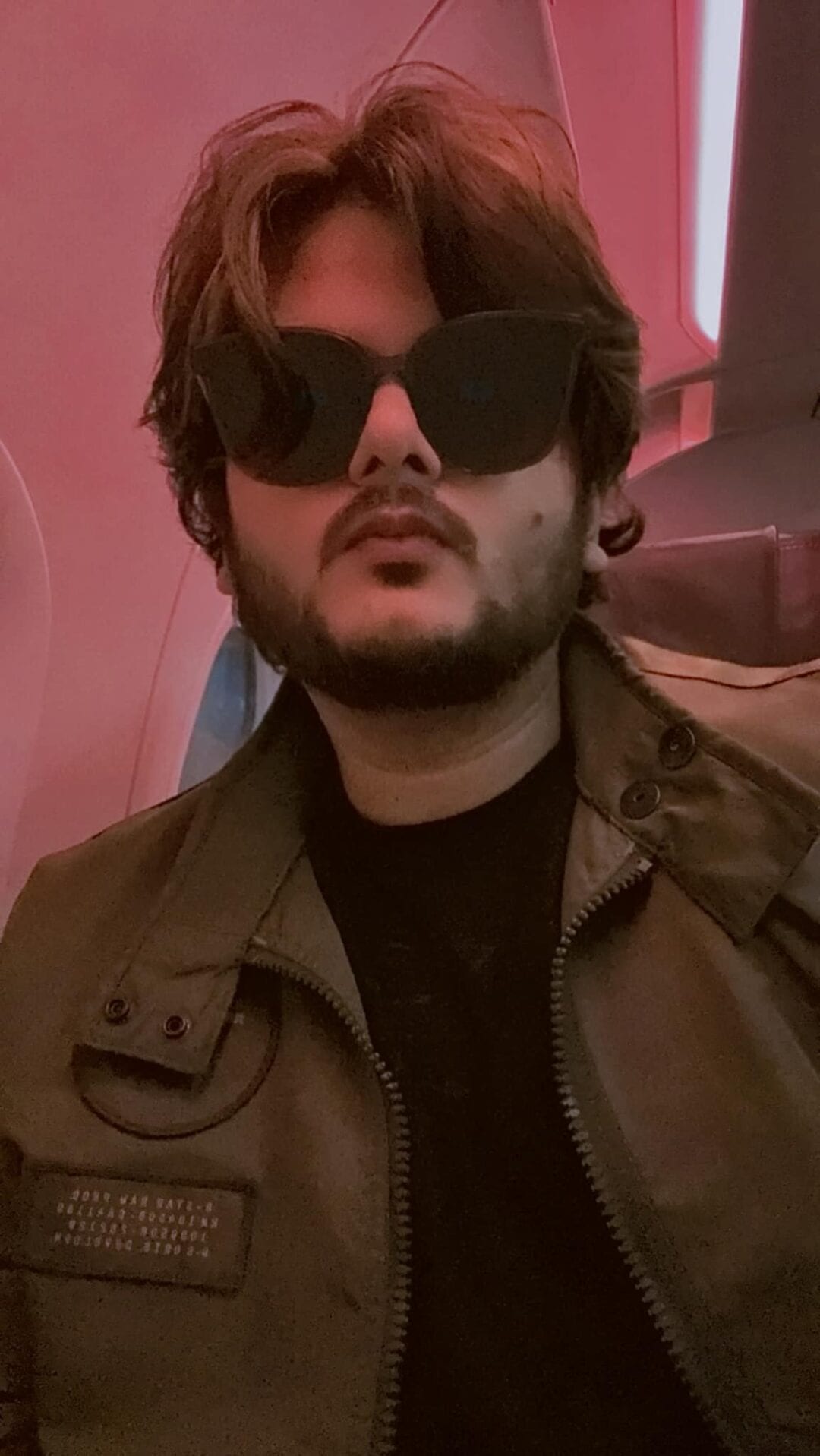 Vishal Mishra : Net Worth, Height, Weight, Age, Affairs, Wiki, Facts and Figures 3 Vishal Mishra - Selfie