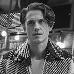 aaron-tveit-wiki
