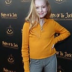 abigail-zoe-lewis-facts