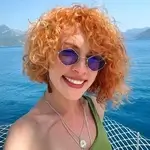 acelya-topaloglu-bio
