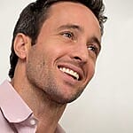 alex-oloughlin-spouse