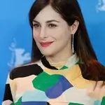 amira-casar-height