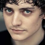 aneurin-barnard9