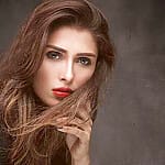 ayeza-khan-leadddd